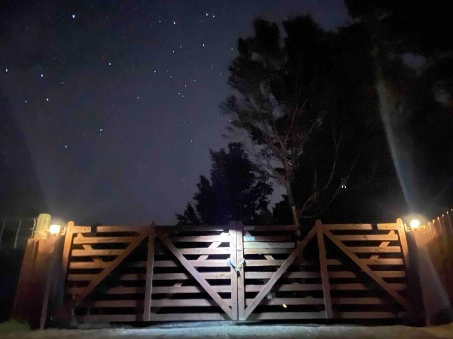Bush Cabin Your Own Place Stunning Views Таумарунуі Екстер'єр фото